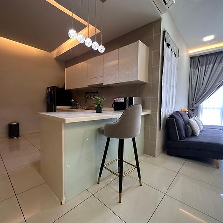 Takuro Homestay Petaling Jaya Extérieur photo